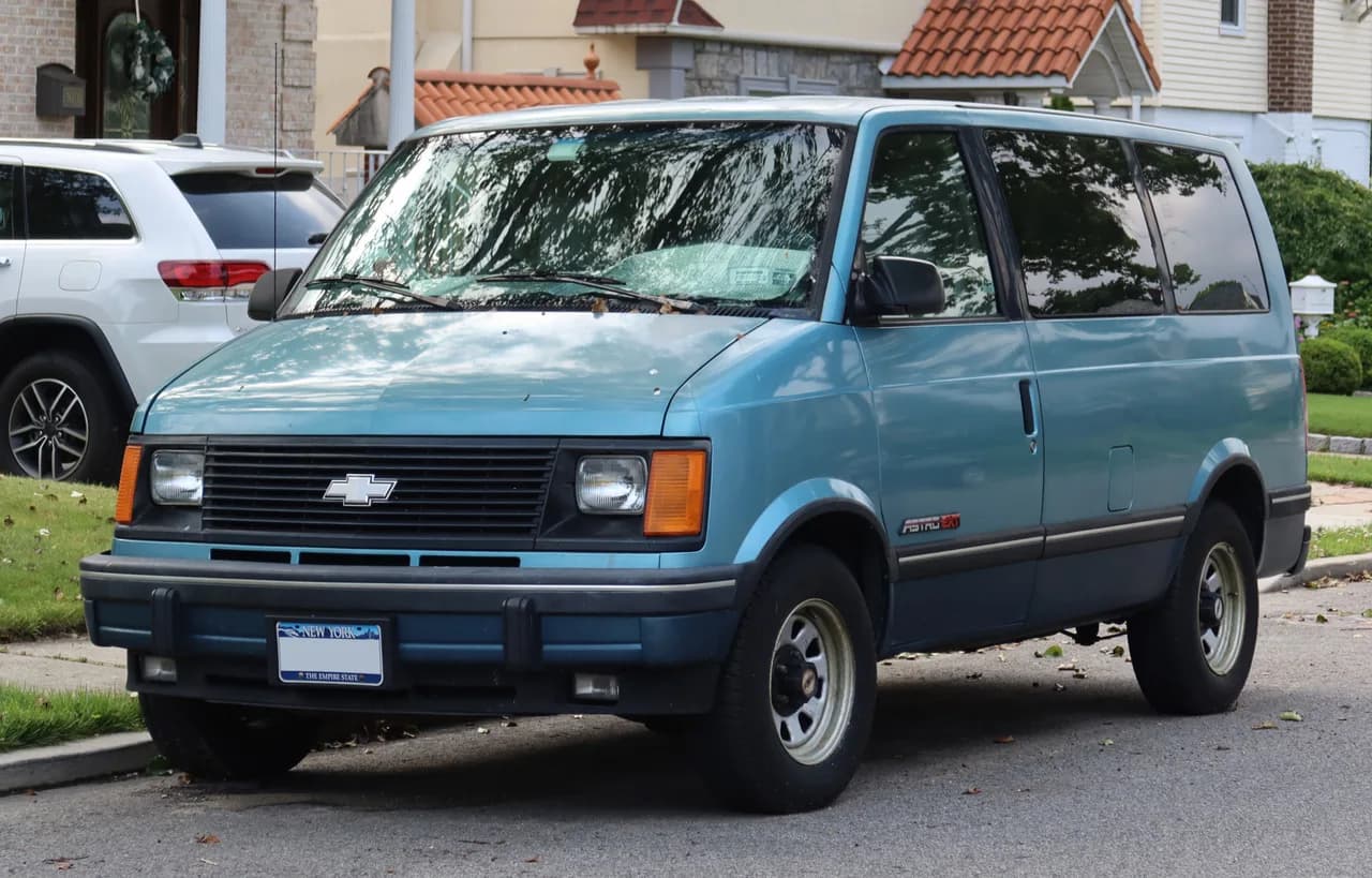 GMC Safari