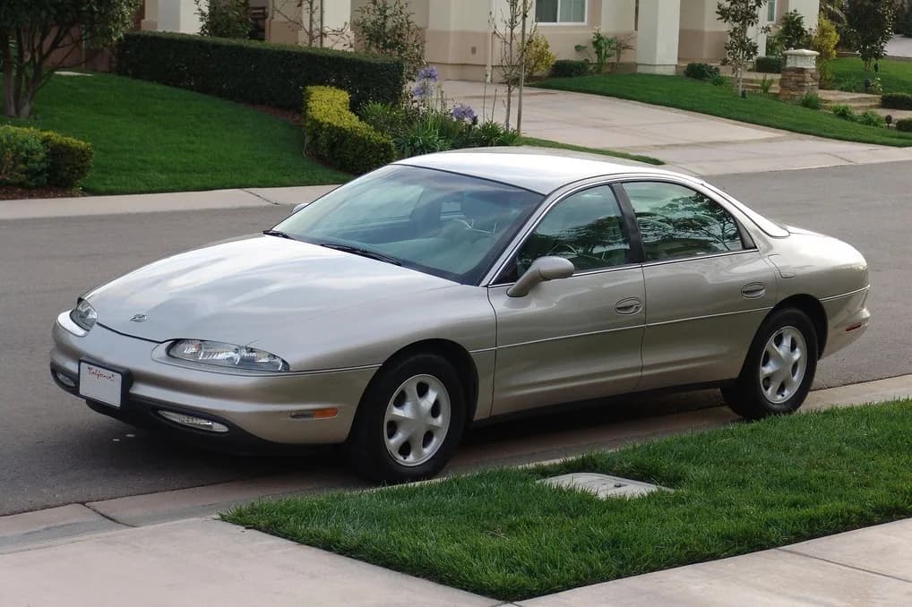 Oldsmobile Aurora